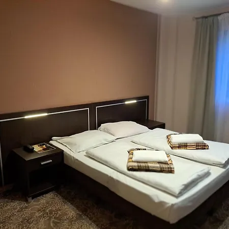 Resort Trojak 2*
