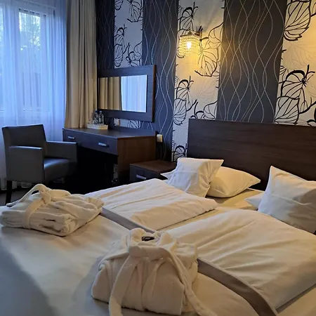 Trojak Resort